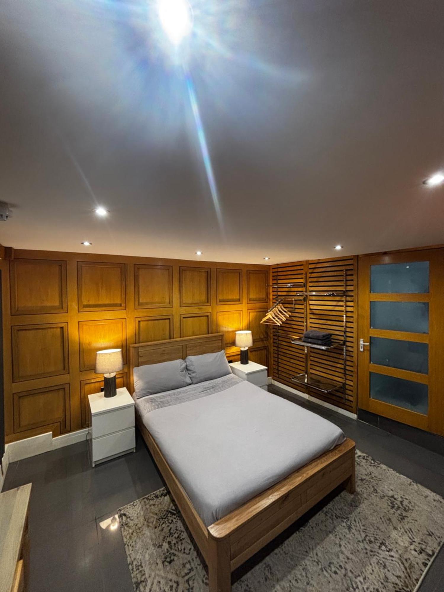 Отель Hendham House Манчестер Экстерьер фото